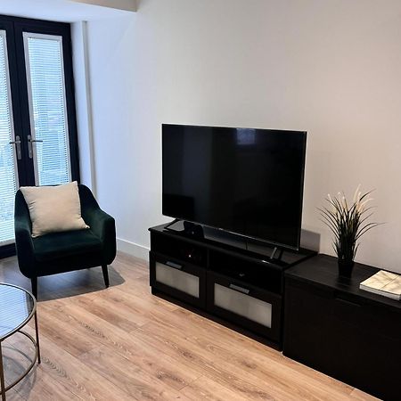 Stylish Luxury Solihull Flat Exterior photo