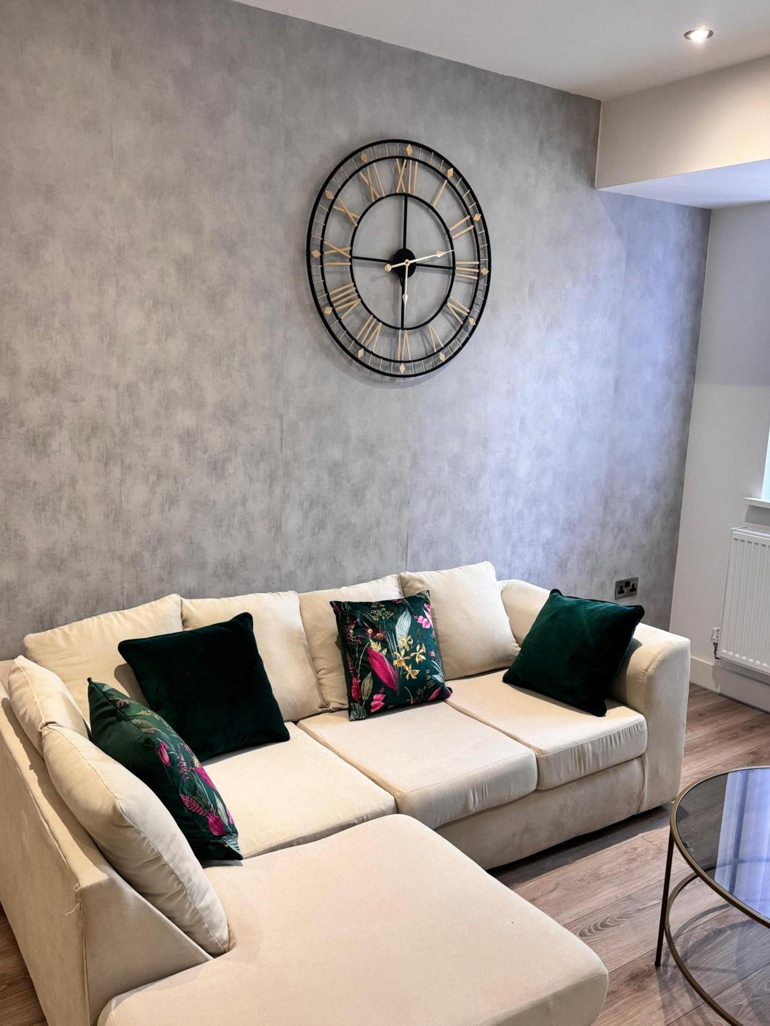 Stylish Luxury Solihull Flat Exterior photo