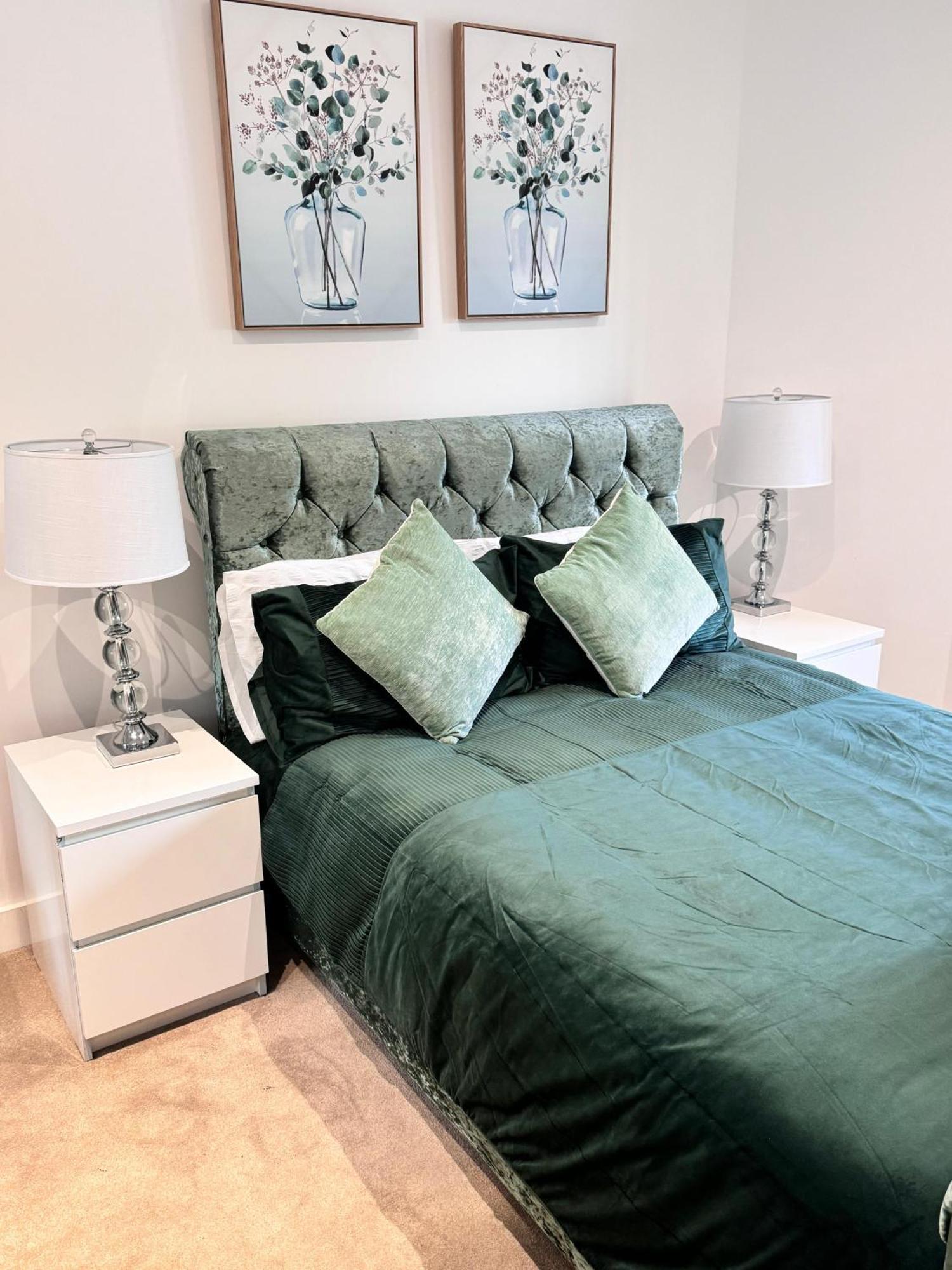 Stylish Luxury Solihull Flat Exterior photo