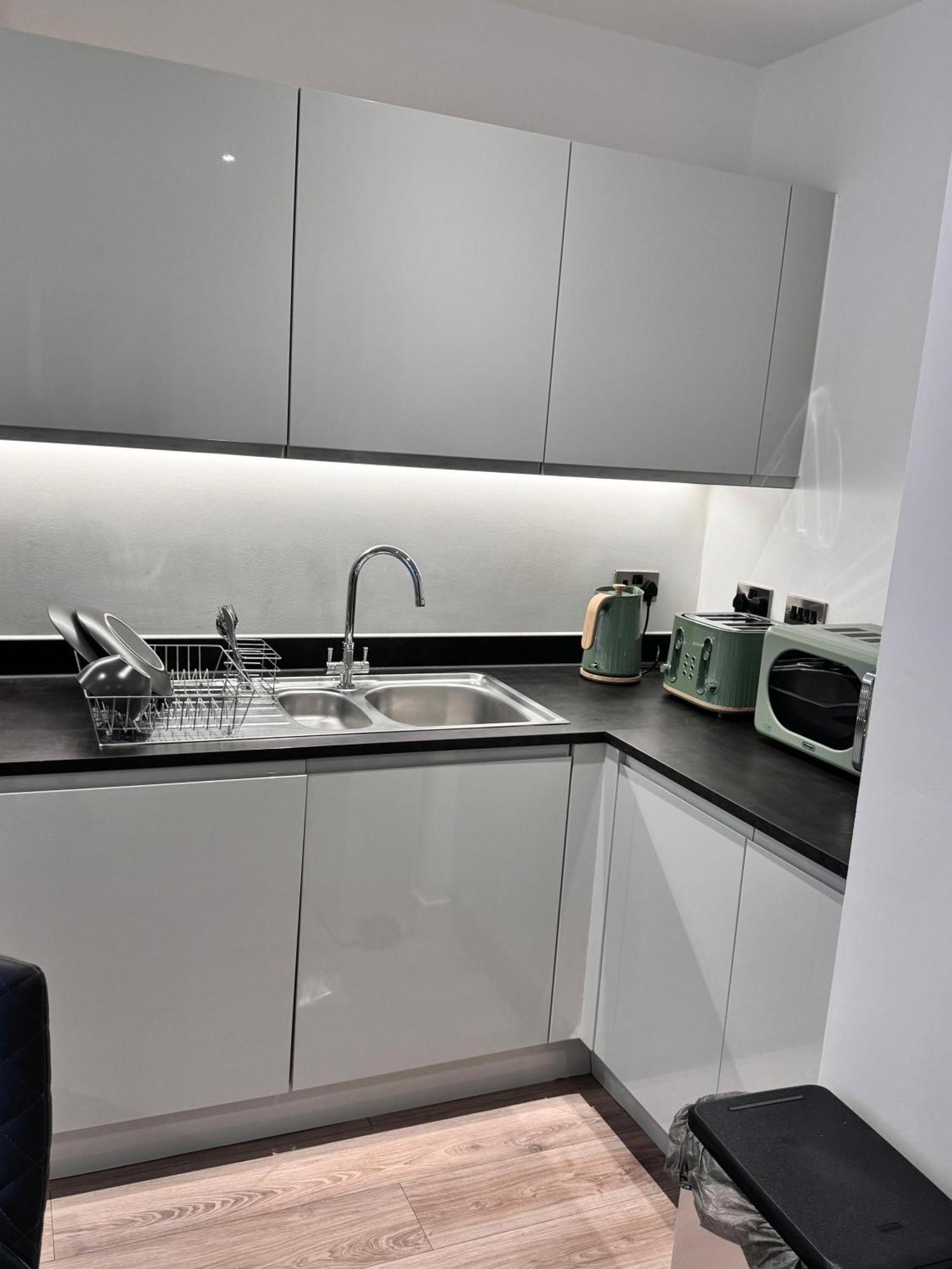 Stylish Luxury Solihull Flat Exterior photo